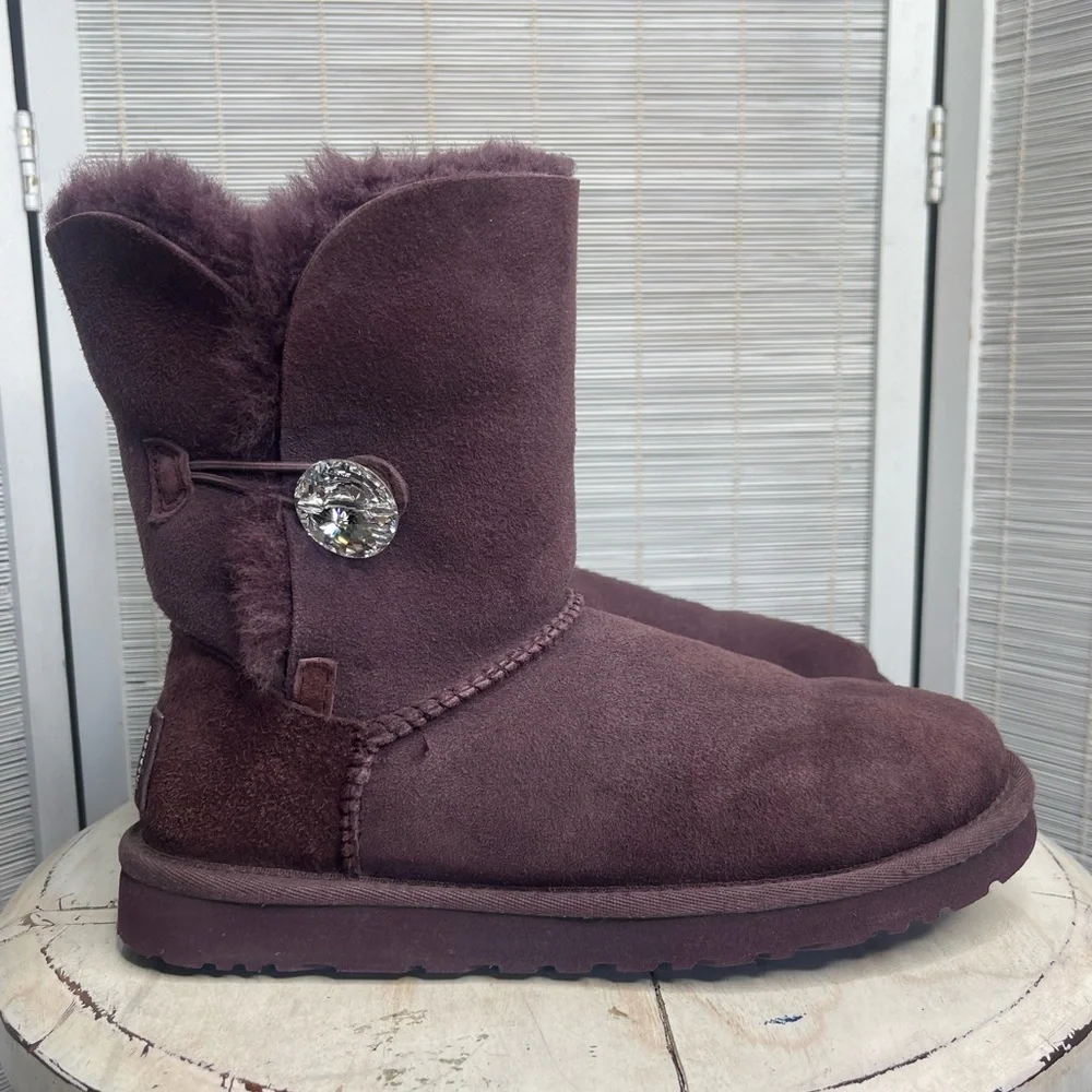 UGG Bailey Button Bling Boots Port Suede Swarovski Crystal Sheepskin Size 6